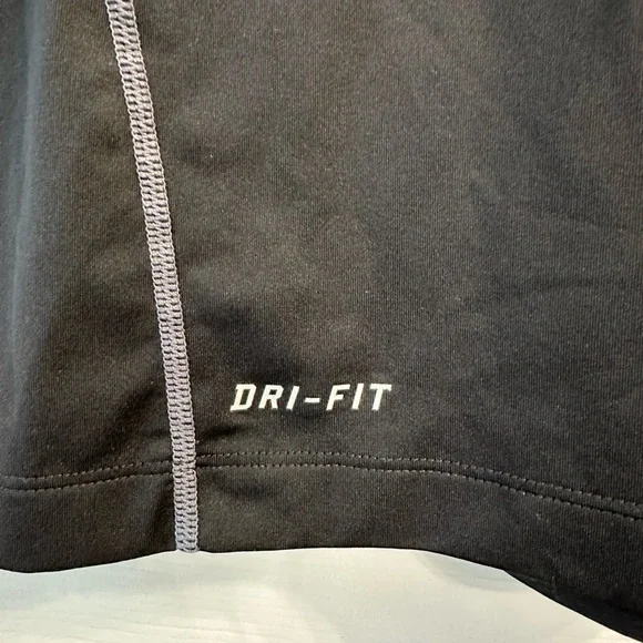 Nike Men’s Large Pro Combat Dri-Fit Fitted Black Short Sleeve Tee Gym Athletic - Picture 4 of 7